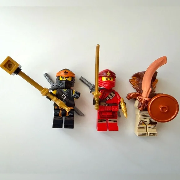 LEGO NINJAGO Cole's Dirt Bike Set (Retired Set) - Picture 4 of 10